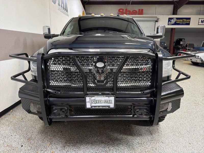 Used 2015 RAM 3500 Laramie w/ Convenience Group AWD/4WD image 2