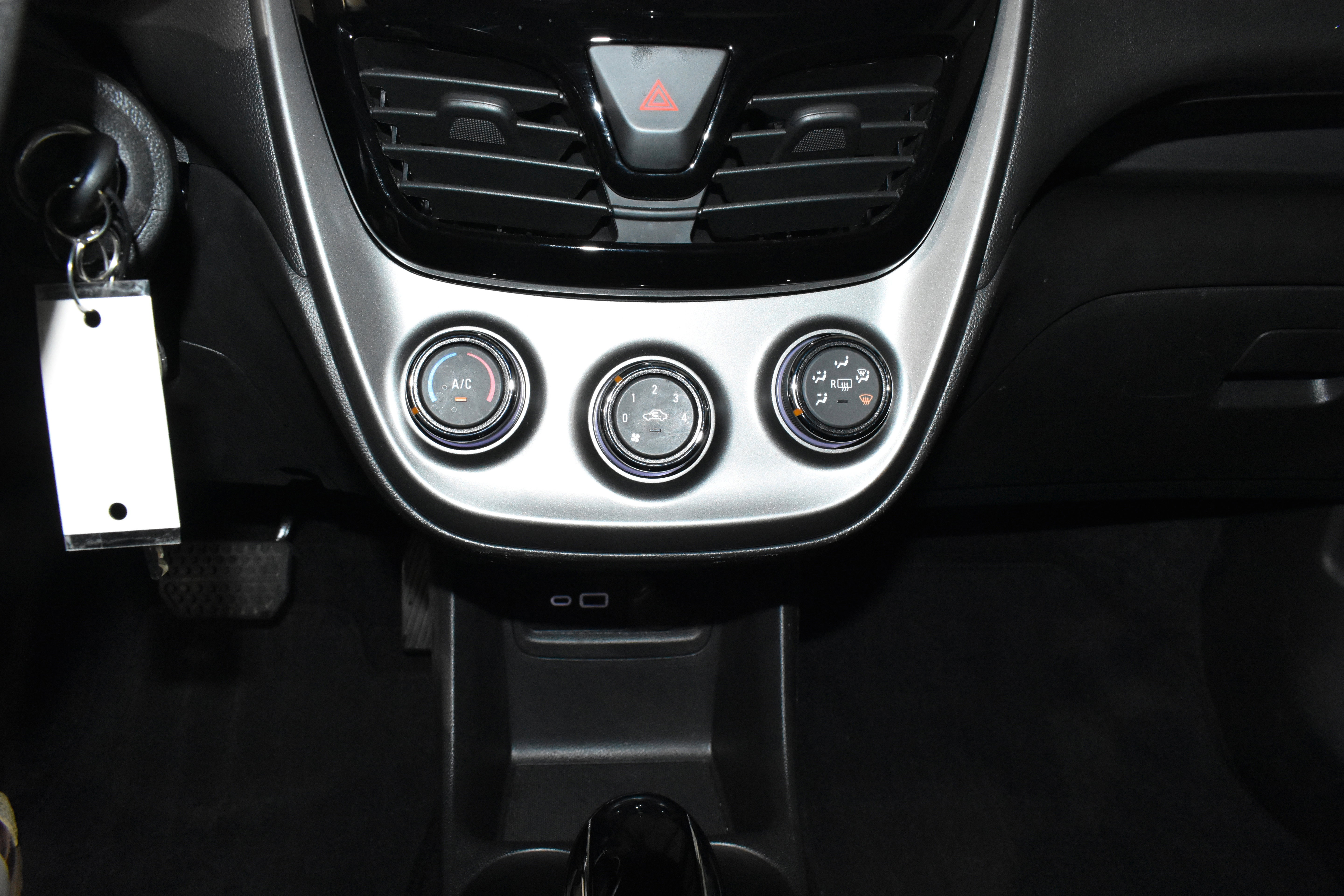 Used 2022 Chevrolet Spark LS image 18