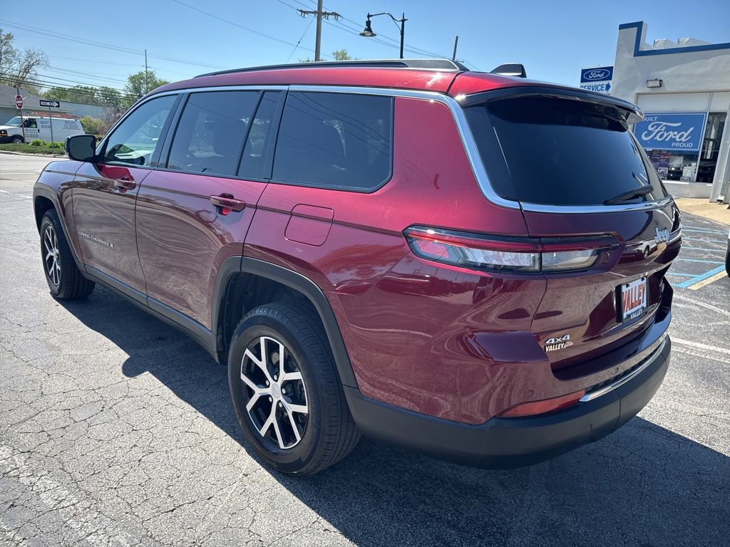 Used 2024 Jeep Grand Cherokee L Limited AWD/4WD image 5