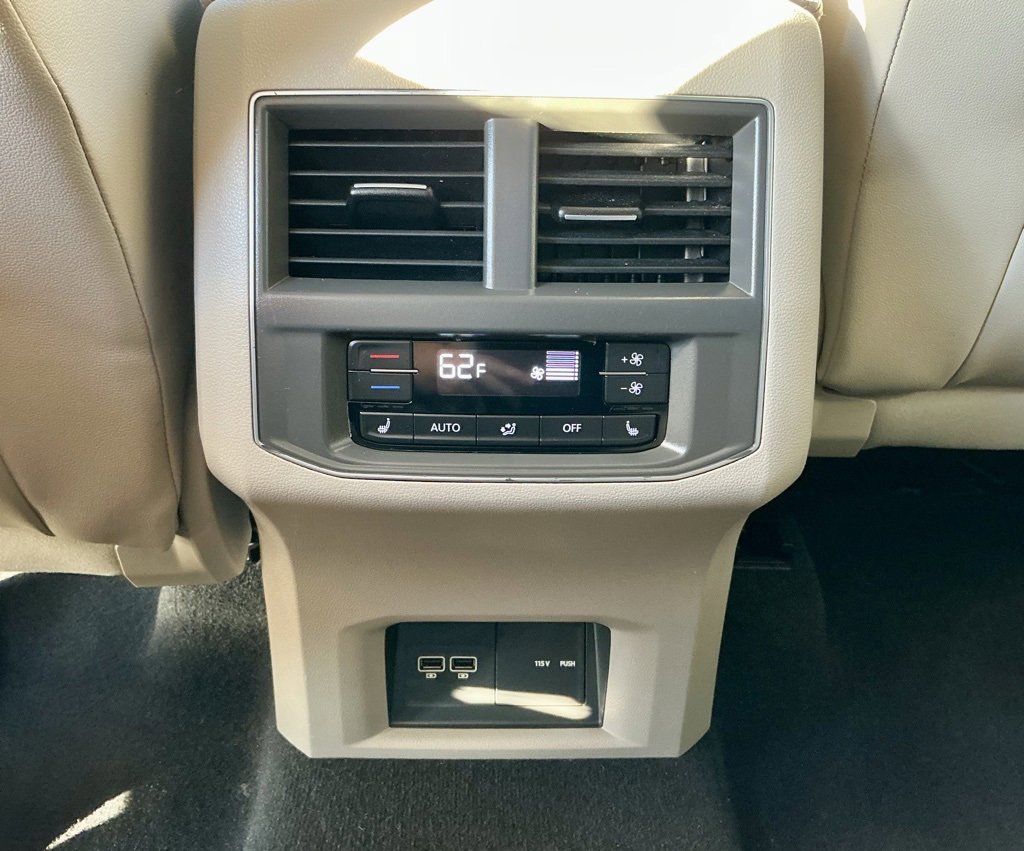 Used 2019 Volkswagen Atlas SEL Premium image 33