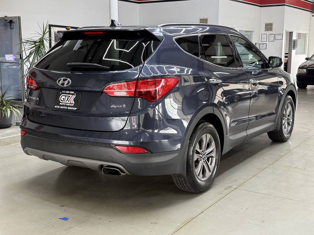 Used 2016 Hyundai Santa Fe Sport w/ Option Group 02 FWD image 2