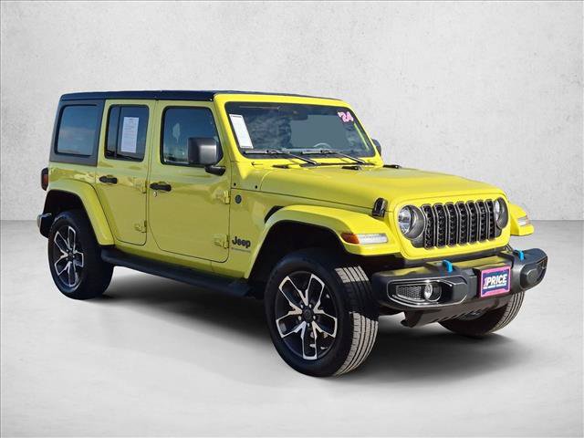 Used 2024 Jeep Wrangler Unlimited w/ Convenience Group AWD/4WD image 3
