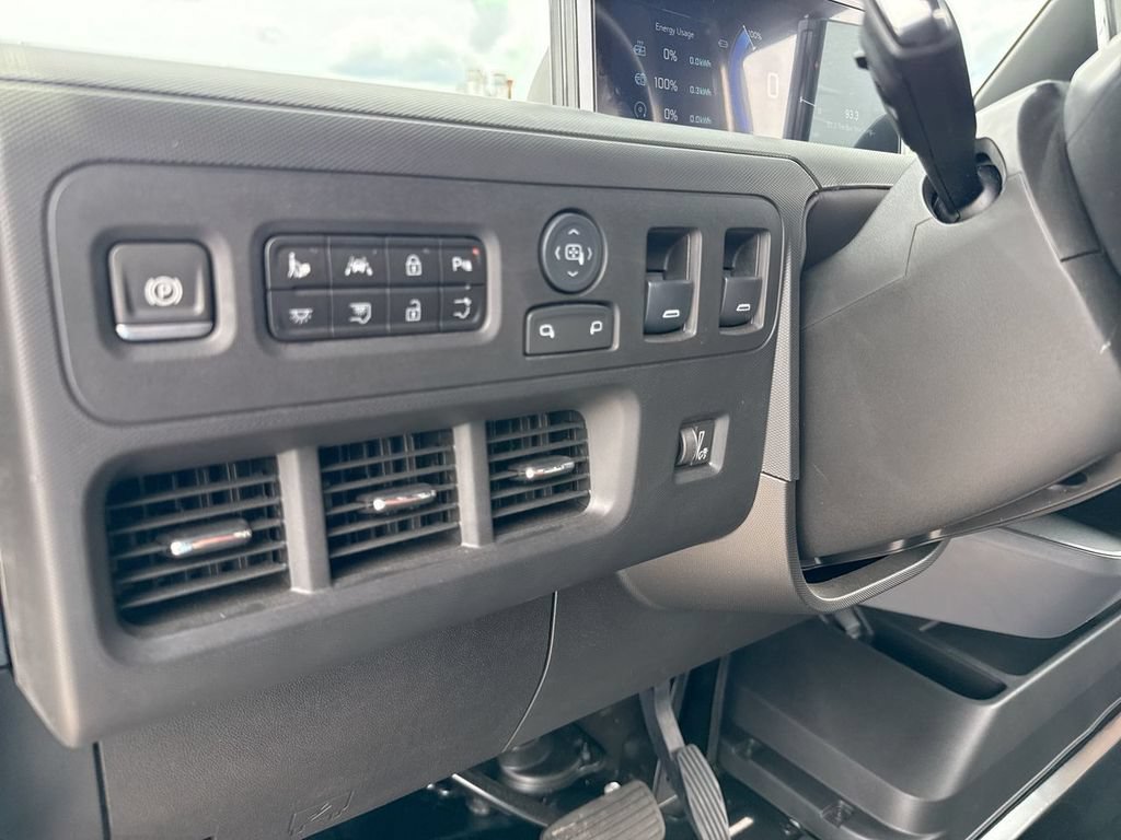 Used 2024 Chevrolet Brightdrop 600 w/ Battery Pack, Max Range AWD/4WD image 22