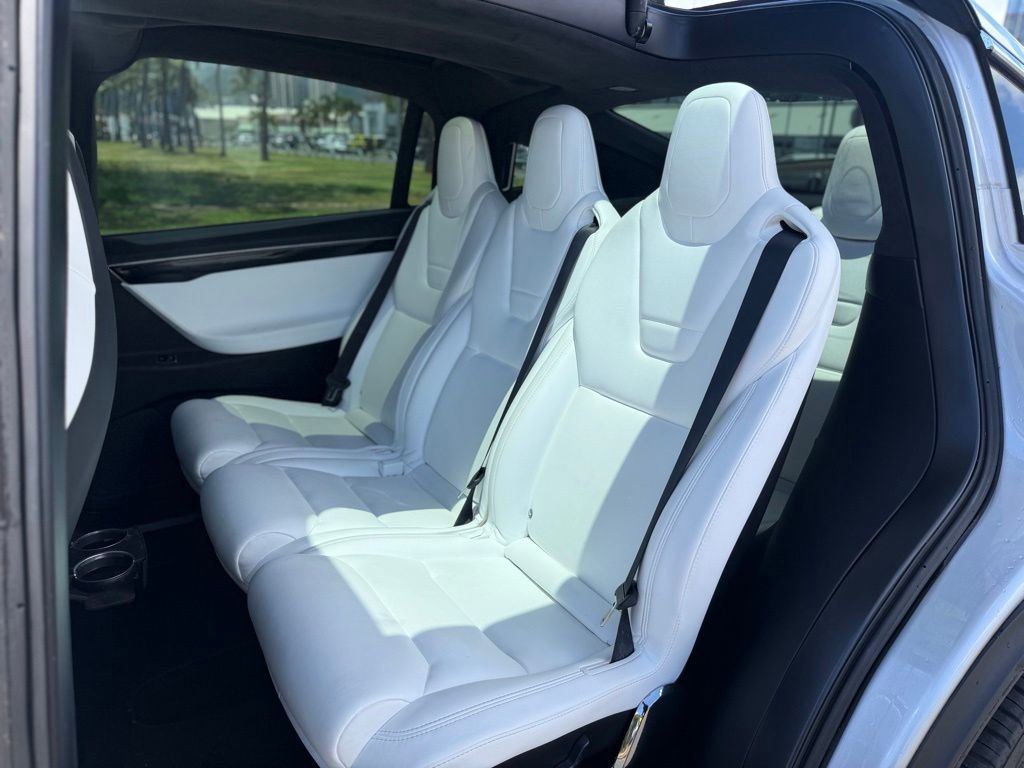 Used 2017 Tesla Model X 90D AWD/4WD image 14