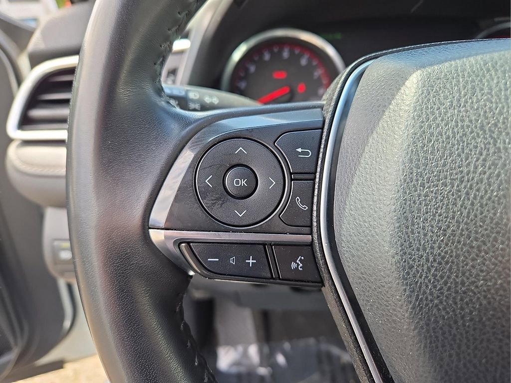 Used 2018 Toyota Camry XSE FWD image 20