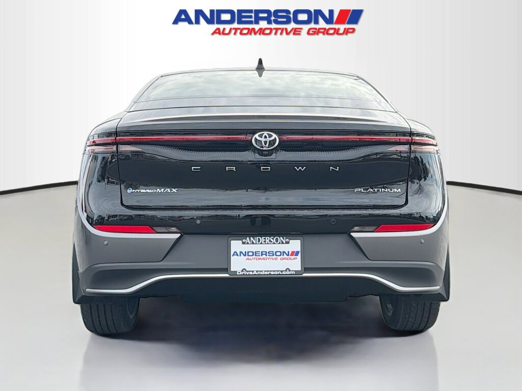 New 2026 Toyota Crown Platinum image 3