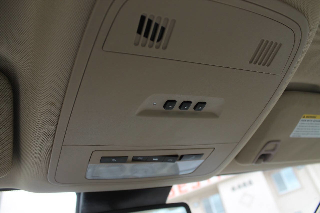 Used 2013 Buick LaCrosse Premium FWD image 39