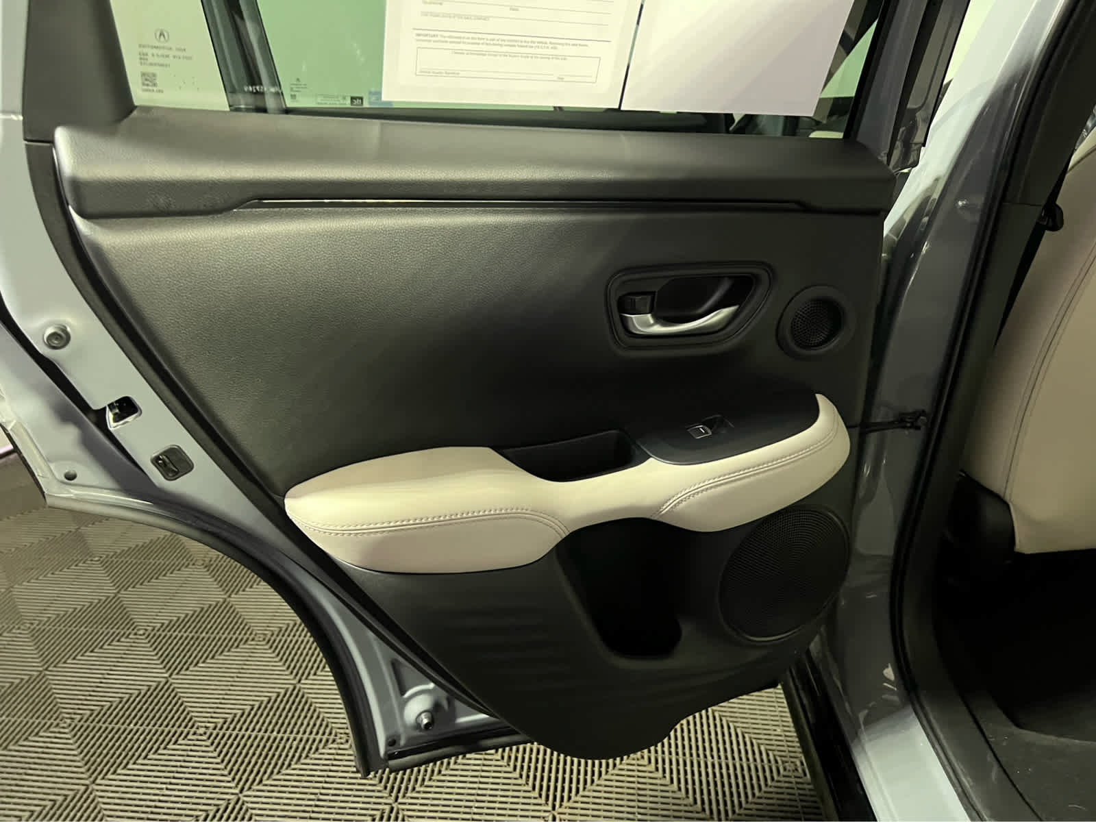 Used 2025 Acura ADX A-Spec image 25
