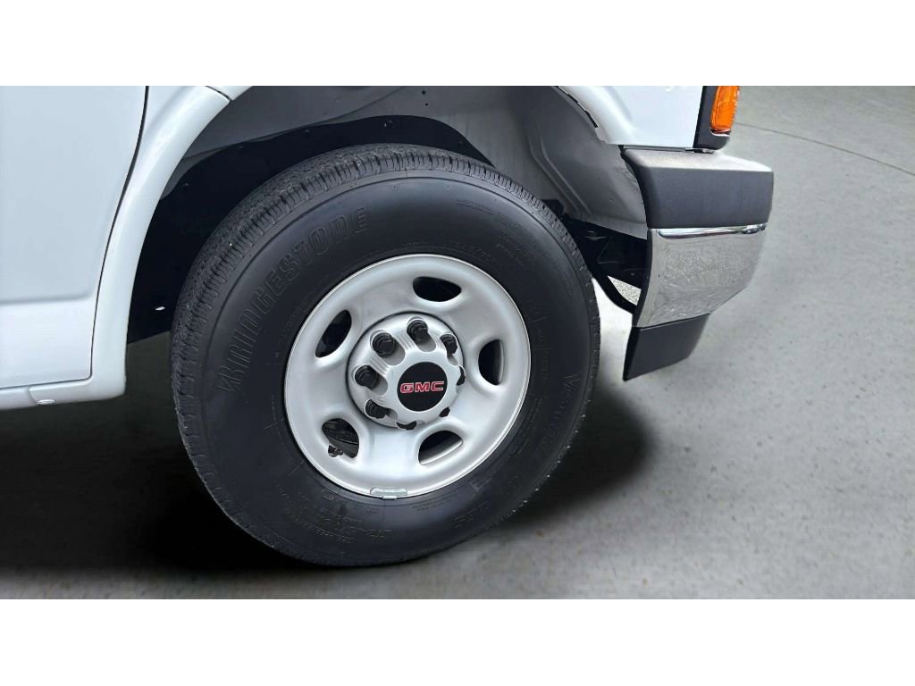Used 2024 GMC Savana 2500 w/ Driver Convenience Package image 22