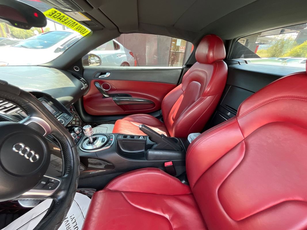 Used 2011 Audi R8 V10 AWD/4WD image 8
