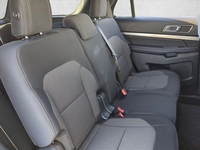 Used 2018 Ford Explorer XLT FWD image 20
