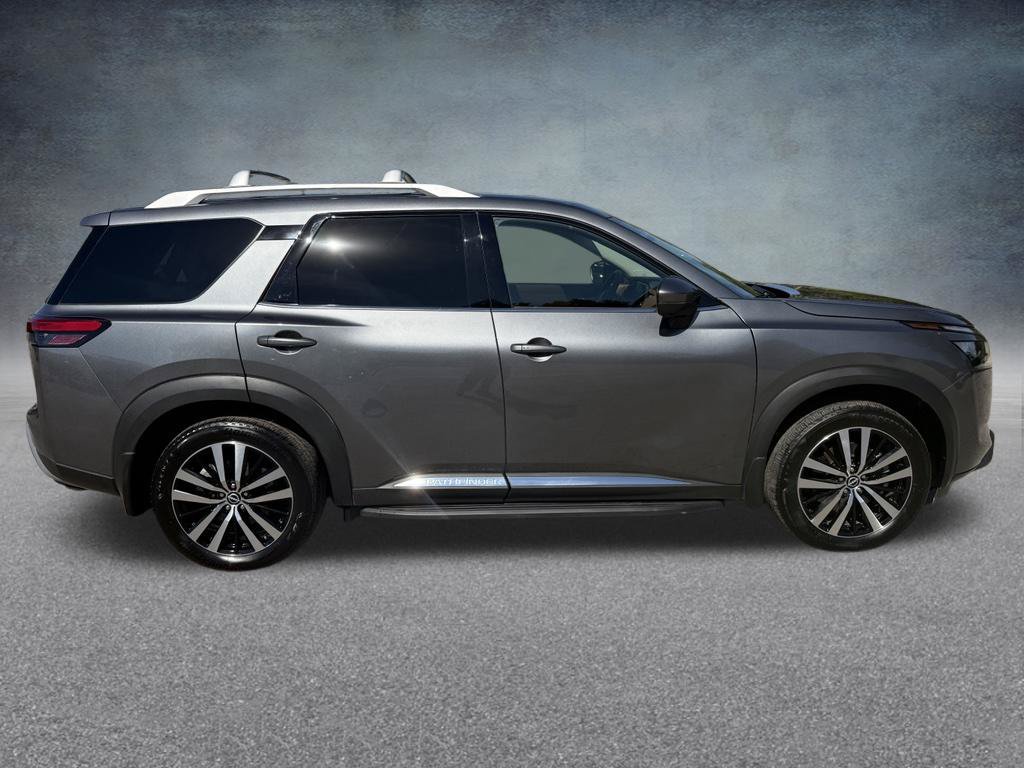Used 2025 Nissan Pathfinder Platinum w/ Cargo Package AWD/4WD image 7