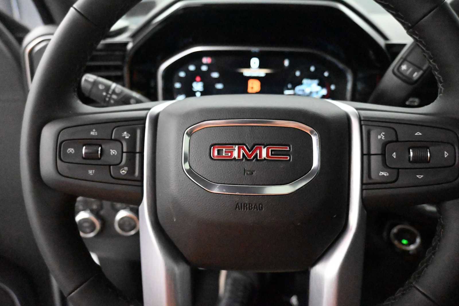 New 2026 GMC Sierra 2500 SLT w/ SLT Premium Package AWD/4WD image 18