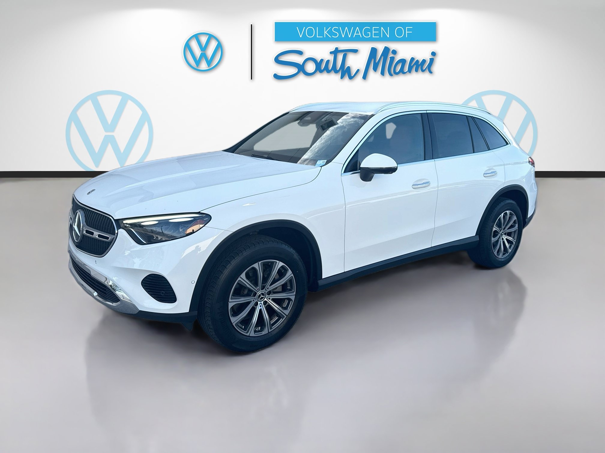 Used 2023 Mercedes-Benz GLC 300 w/ Pinnacle Trim Package image 3