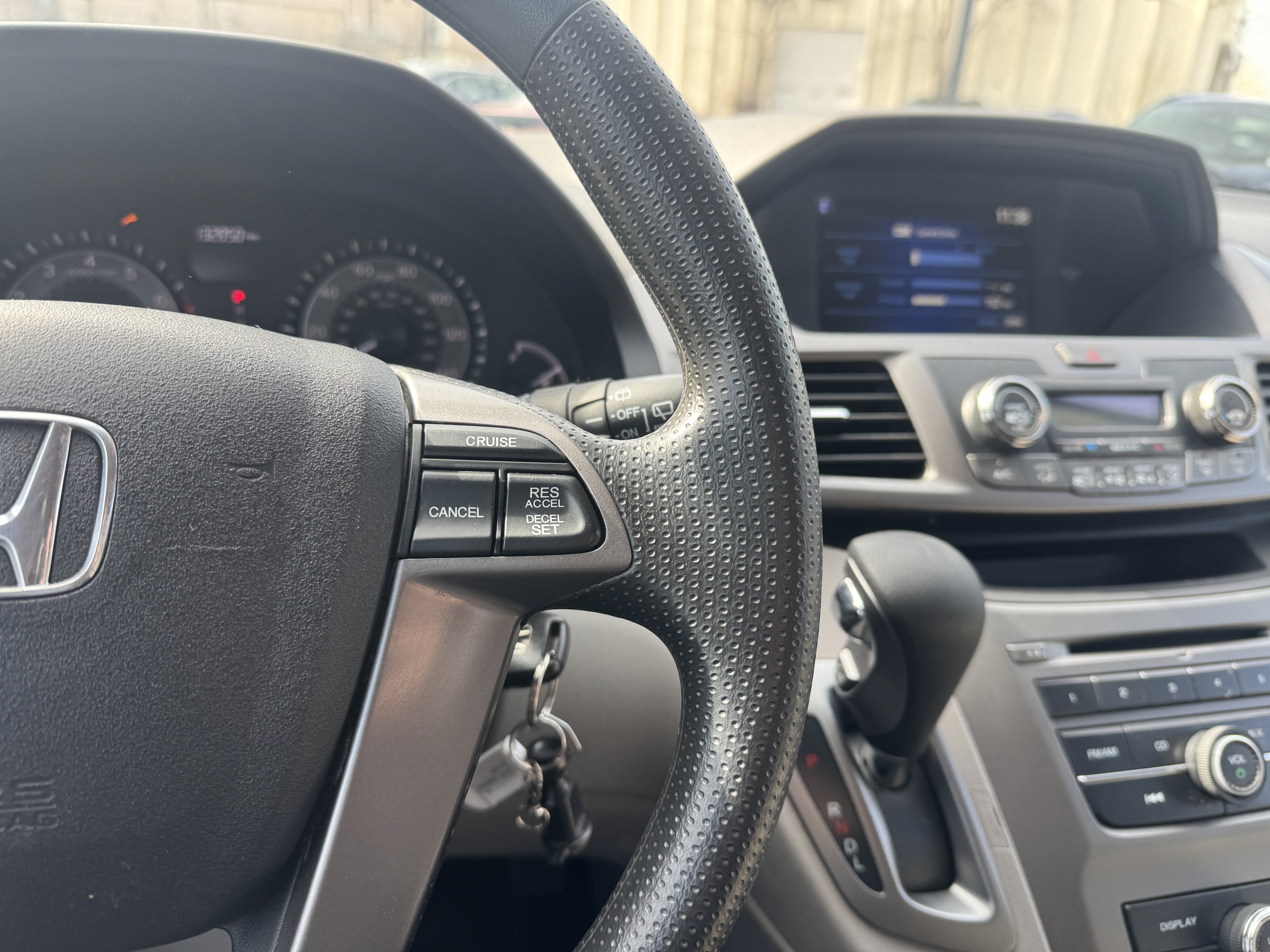 Used 2015 Honda Odyssey LX image 24