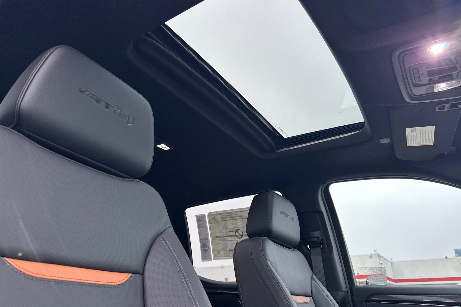 New 2025 GMC Sierra 1500 AT4 w/ AT4 Premium Package image 17