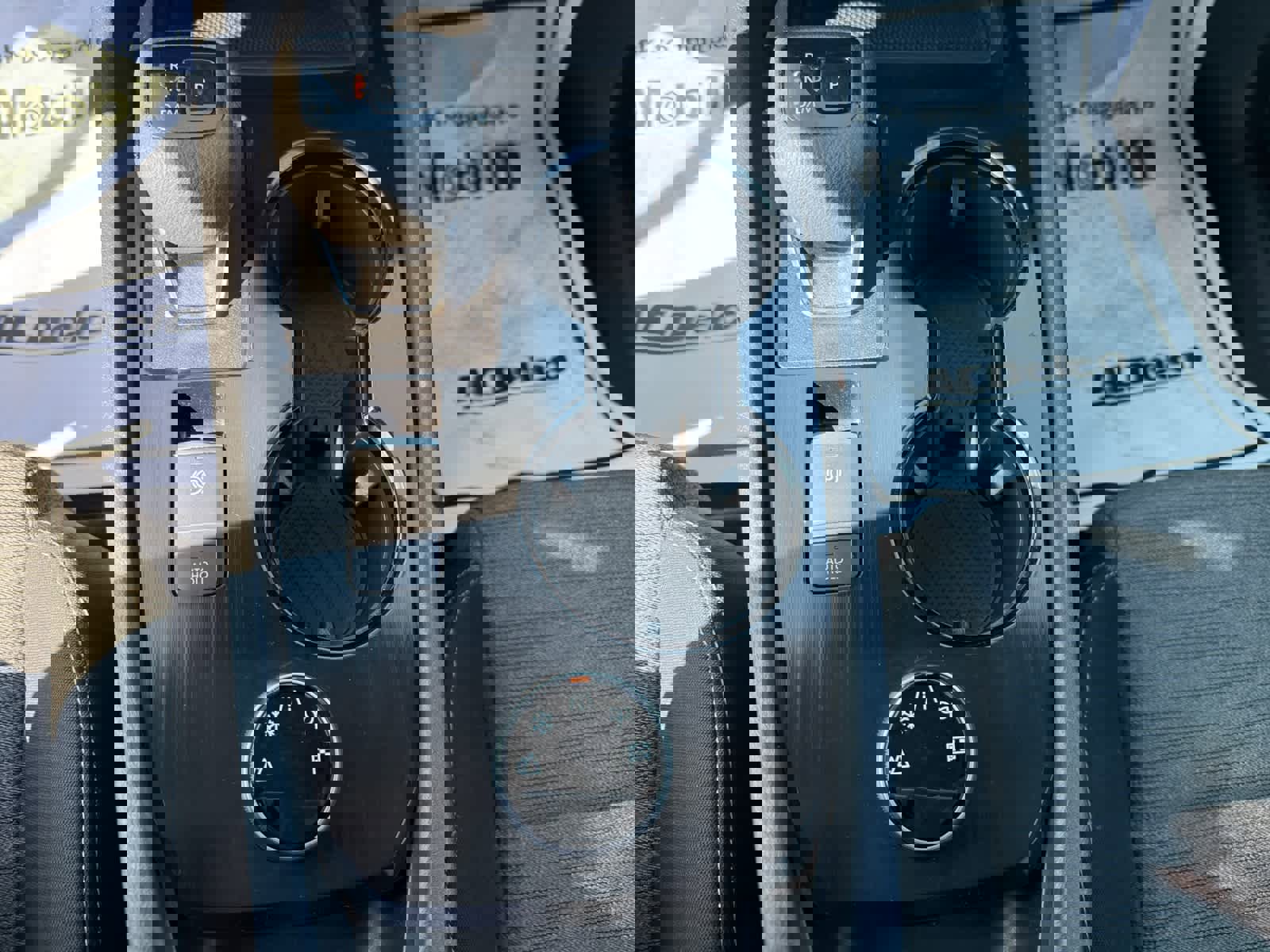 Used 2022 Nissan Rogue SV image 24