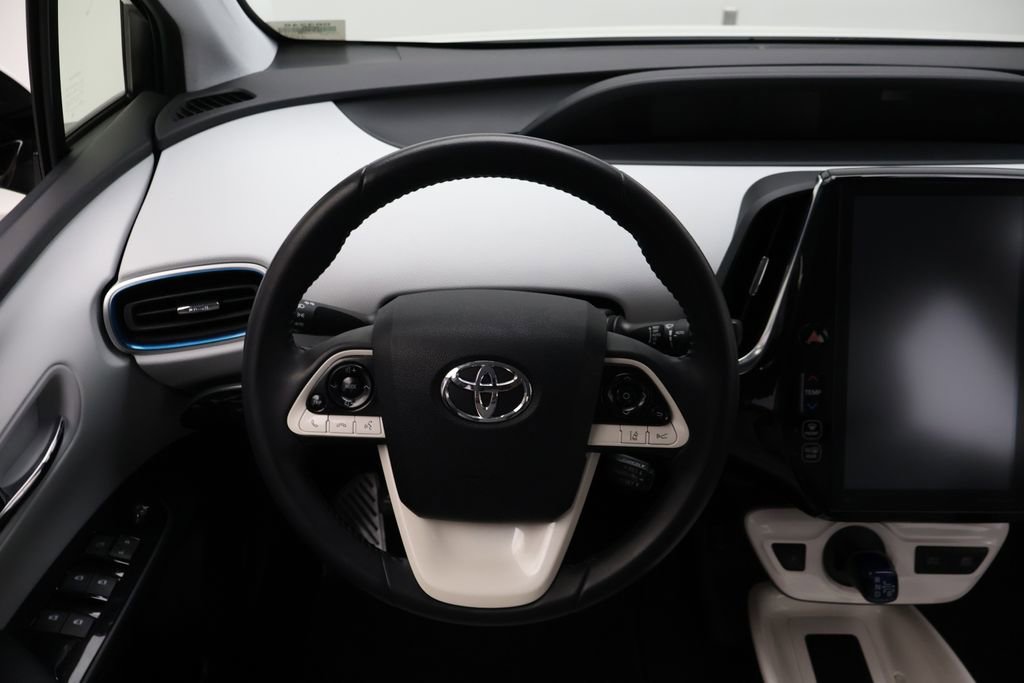 Used 2018 Toyota Prius Four FWD image 23