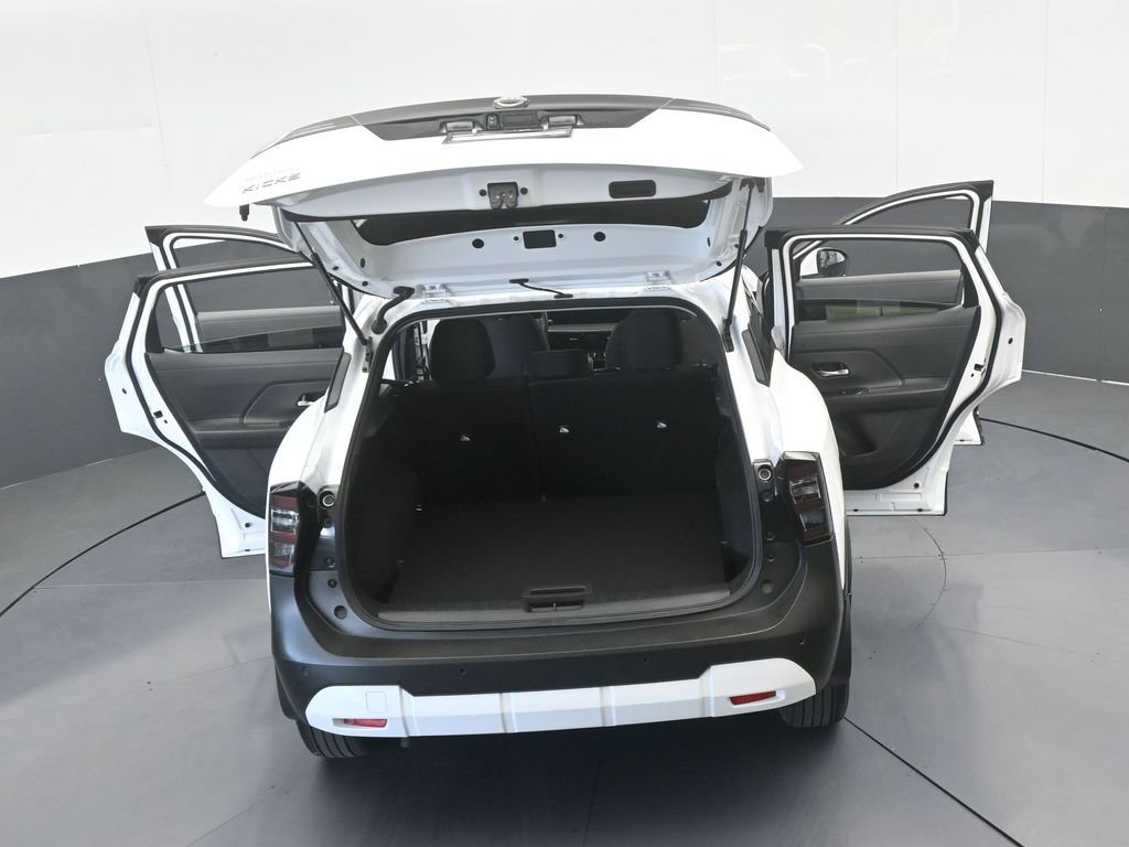 Used 2025 Nissan Kicks SV image 68