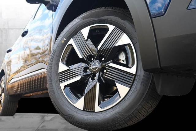 New 2026 Nissan Kicks SV w/ Cold Weather Package image 3