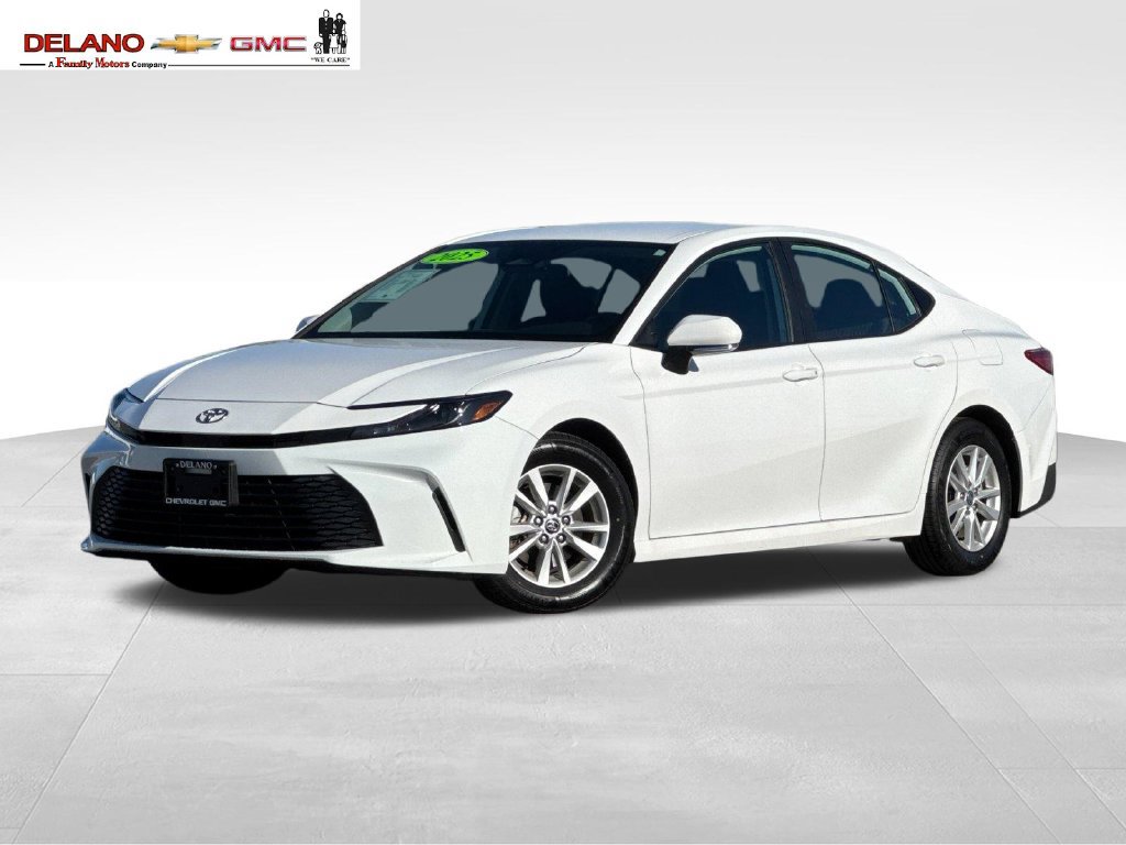 Used 2025 Toyota Camry LE FWD image 1