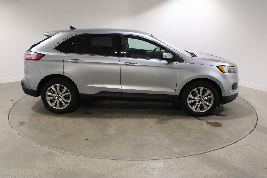Used 2022 Ford Edge Titanium image 6