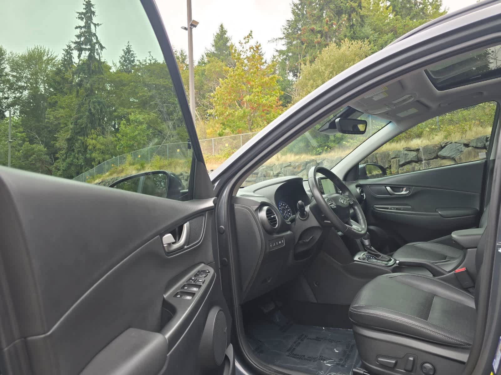 Used 2021 Hyundai Kona Ultimate AWD/4WD image 23