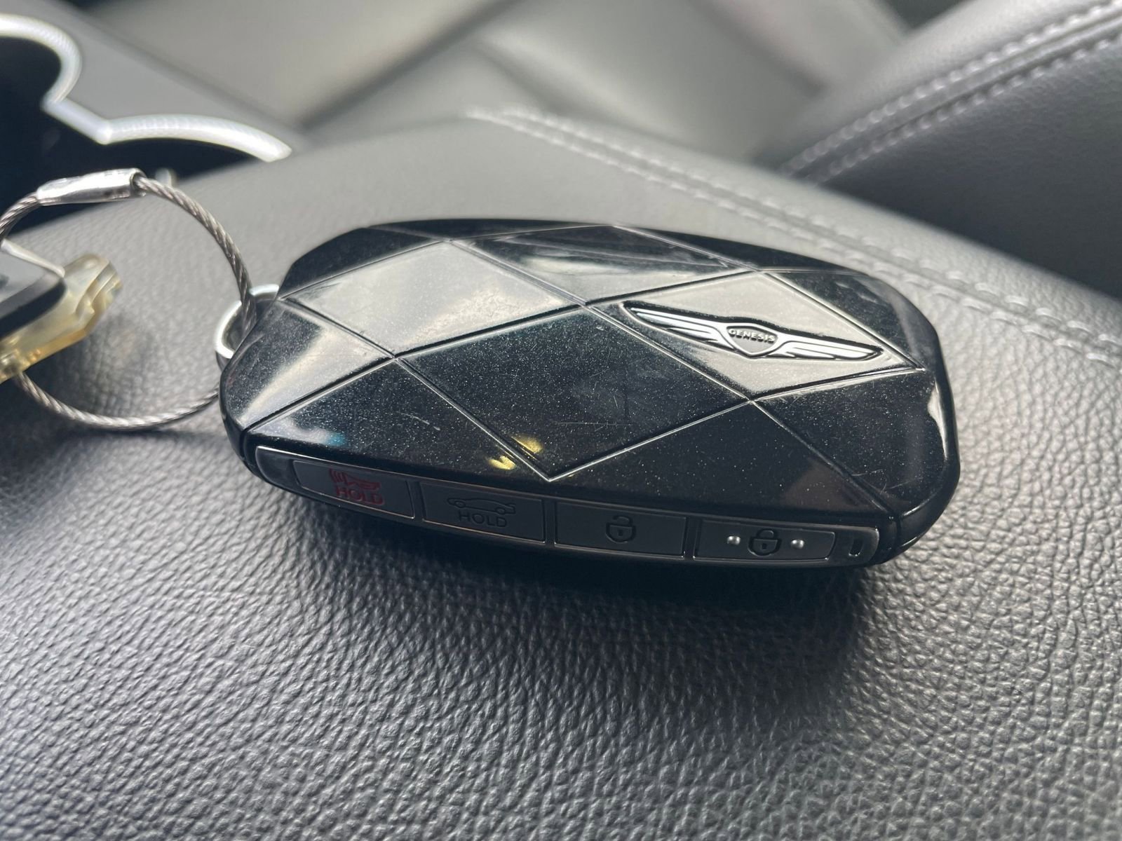 Used 2025 Genesis G70 2.5T image 18