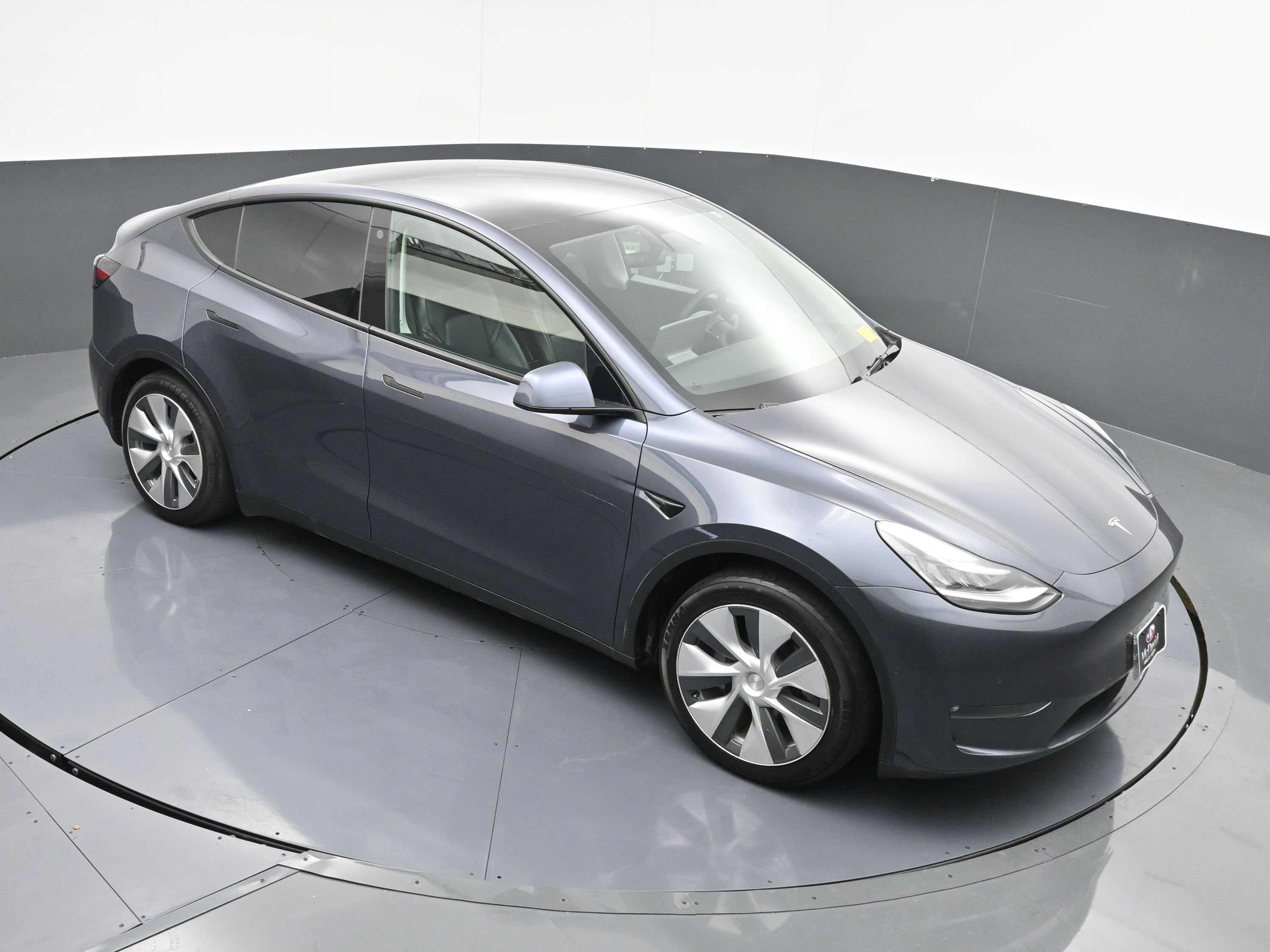 Used 2022 Tesla Model Y Long Range image 32