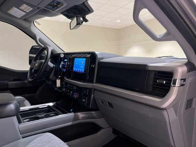 Used 2023 Ford F250 XLT w/ FX4 Off-Road Package AWD/4WD image 23