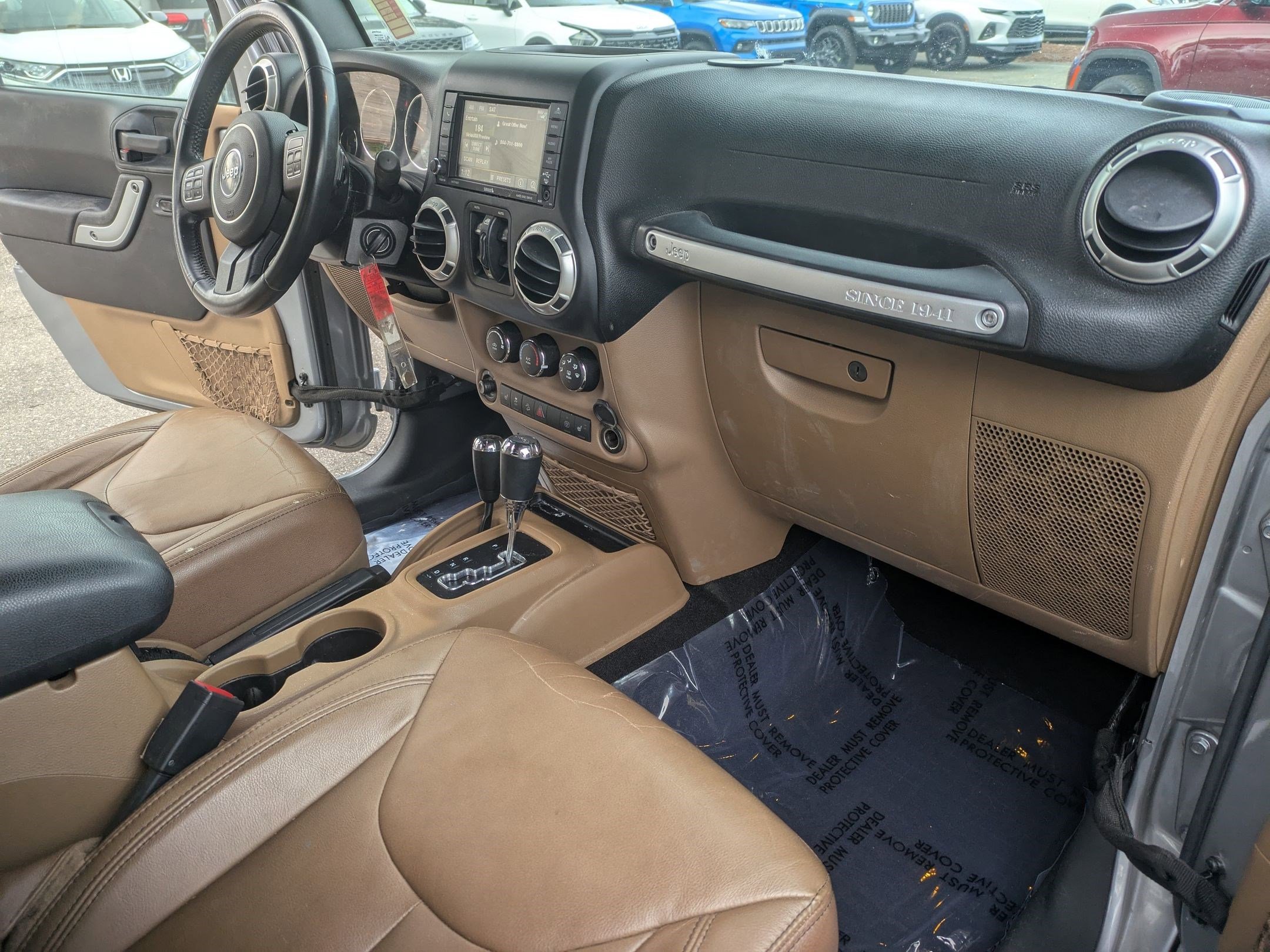 Used 2018 Jeep Wrangler Unlimited Sahara w/ Connectivity Group image 20