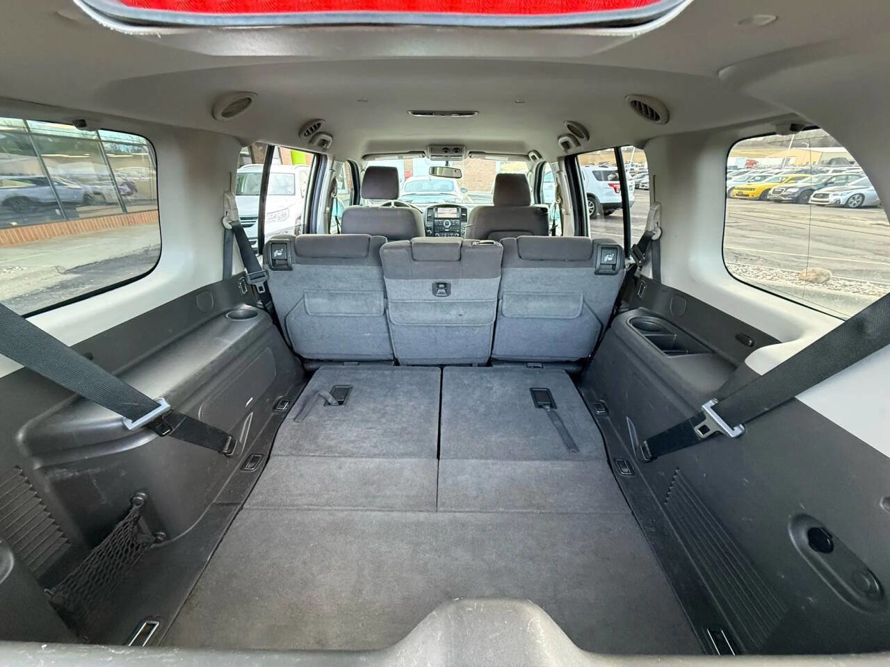 Used 2010 Nissan Pathfinder SE w/ SE Premium Journey Pkg image 16