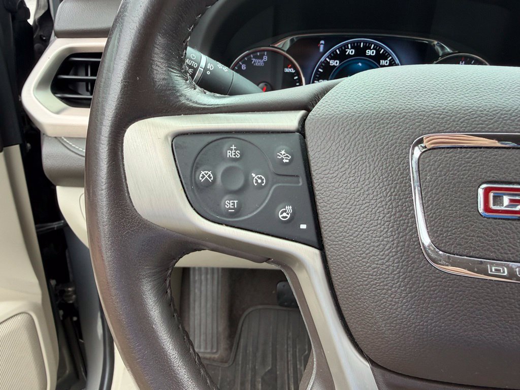 Used 2019 GMC Acadia Denali w/ Technology Package FWD image 26