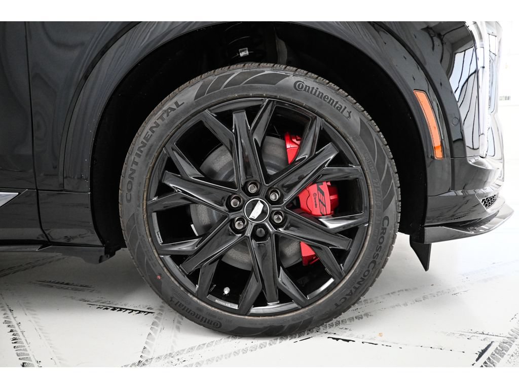 New 2026 Cadillac Optiq V w/ Carbon Fiber Package AWD/4WD image 8