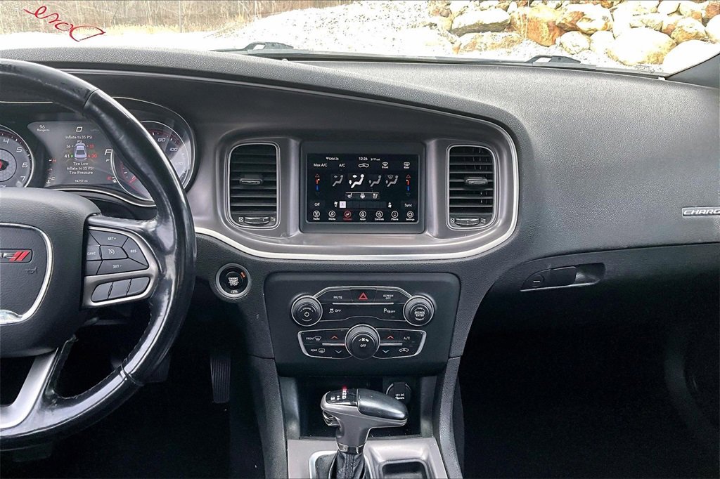 Used 2020 Dodge Charger SXT w/ Leather Interior Group image 26