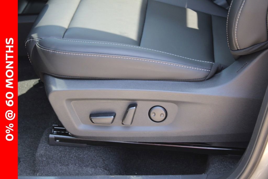 New 2025 Nissan Murano SL image 9