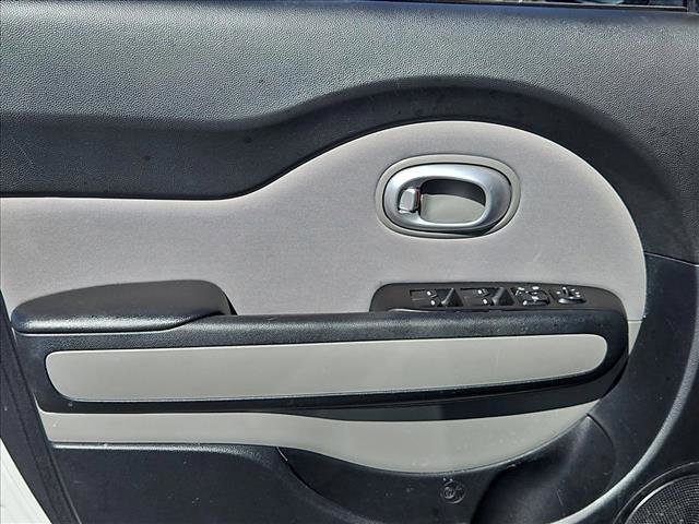 Used 2016 Kia Soul Base image 9