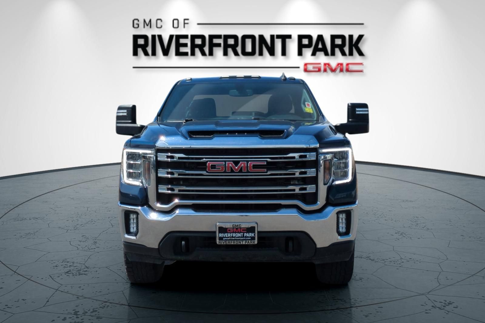 Used 2021 GMC Sierra 2500 SLE w/ SLE Value Package; AWD/4WD image 9
