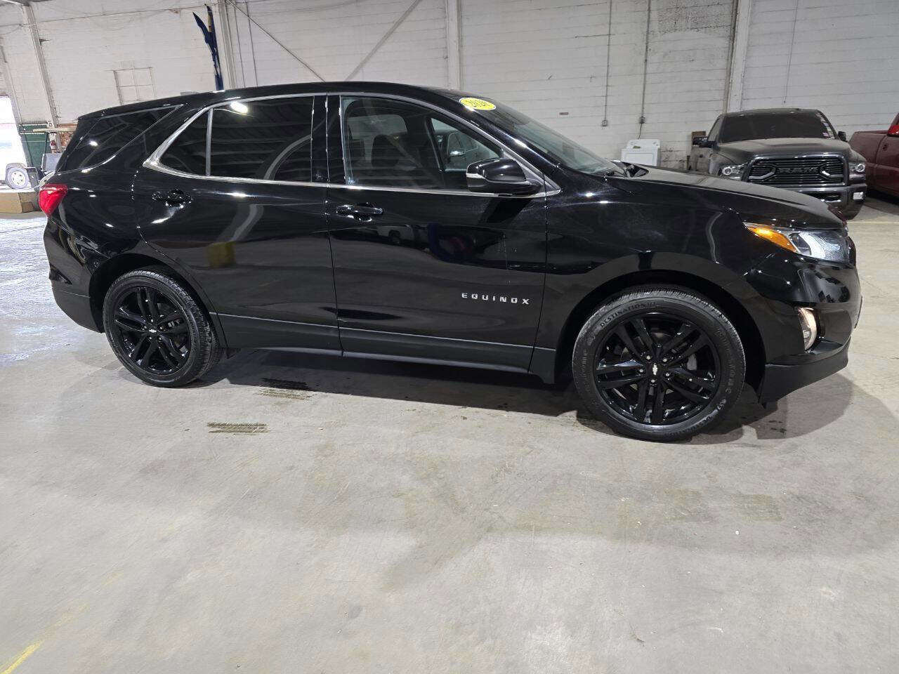 Used 2020 Chevrolet Equinox LT w/ Midnight Edition AWD/4WD image 20