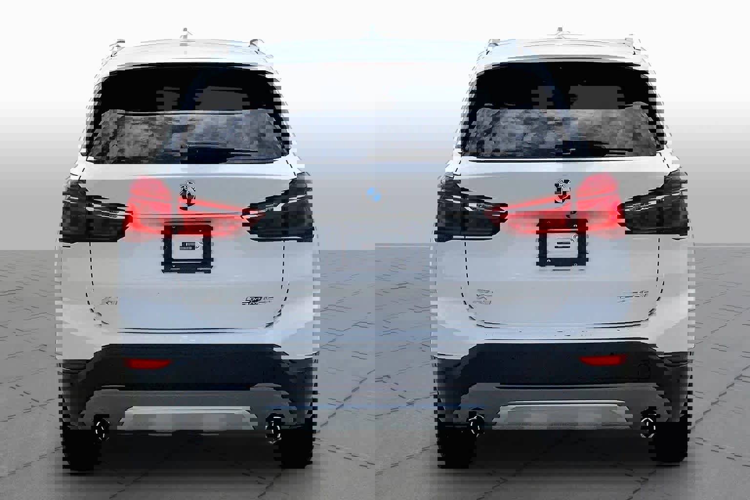 Used 2018 BMW X1 sDrive28i image 4