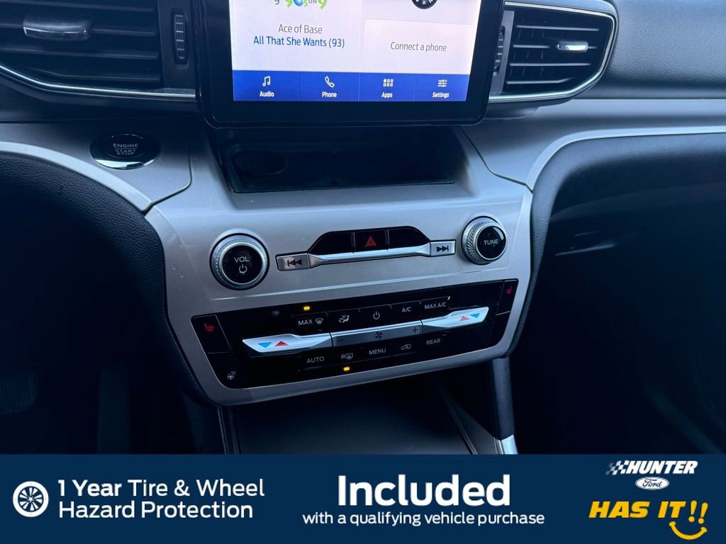 Used 2022 Ford Explorer XLT w/ Equipment Group 202A image 10