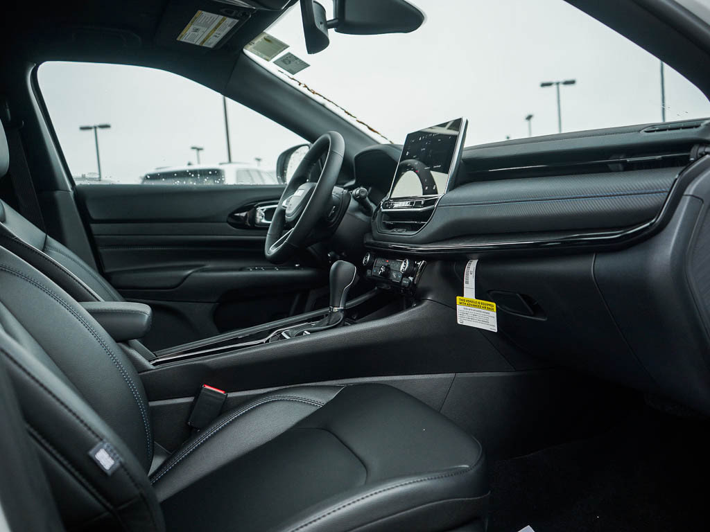 New 2026 Jeep Compass Limited AWD/4WD image 11