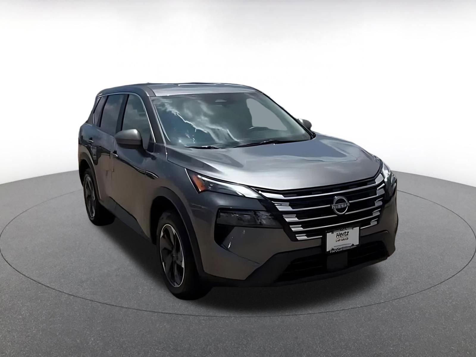 Used 2025 Nissan Rogue SV FWD image 3