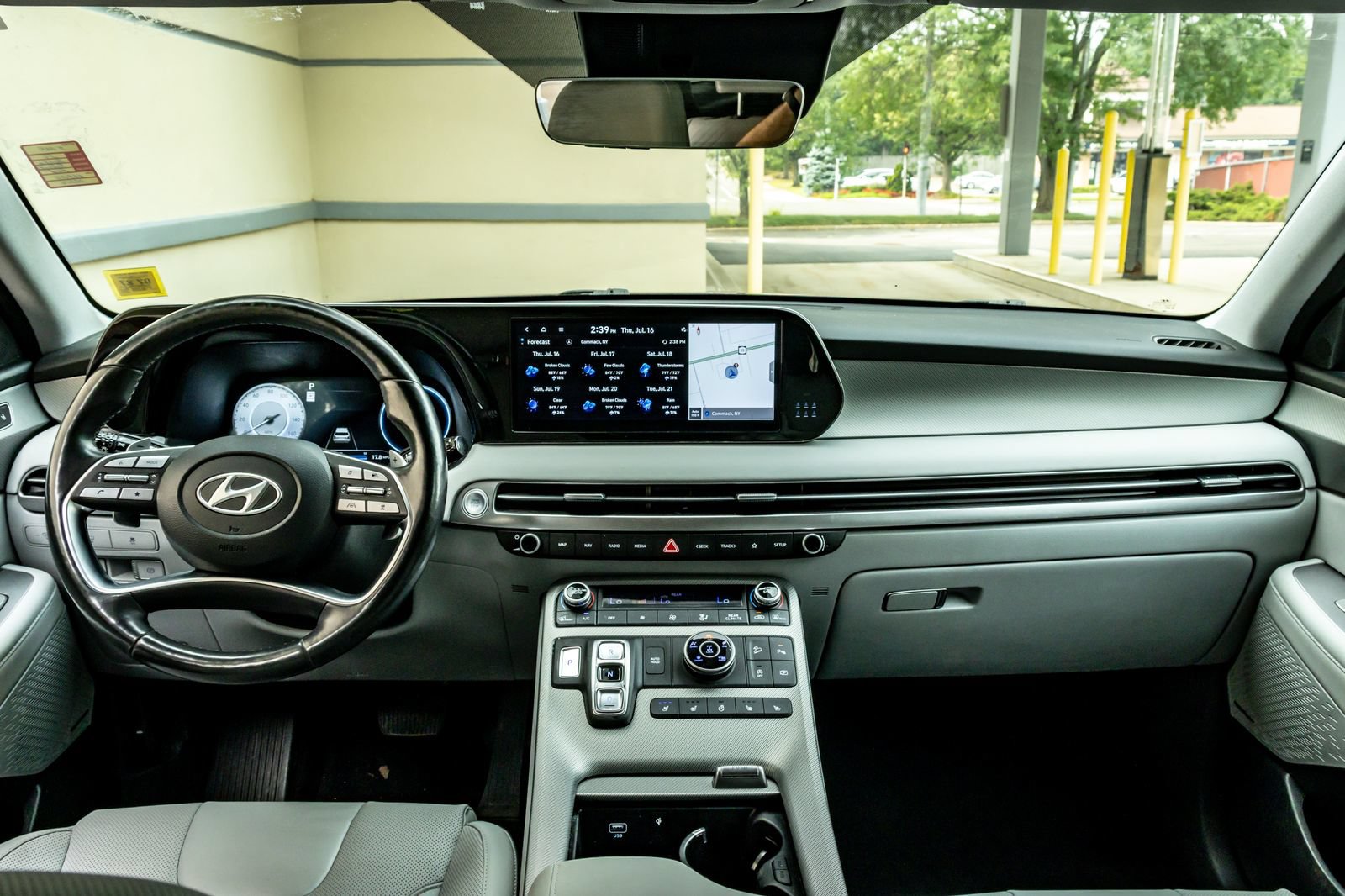 Used 2024 Hyundai Palisade SEL AWD/4WD image 15