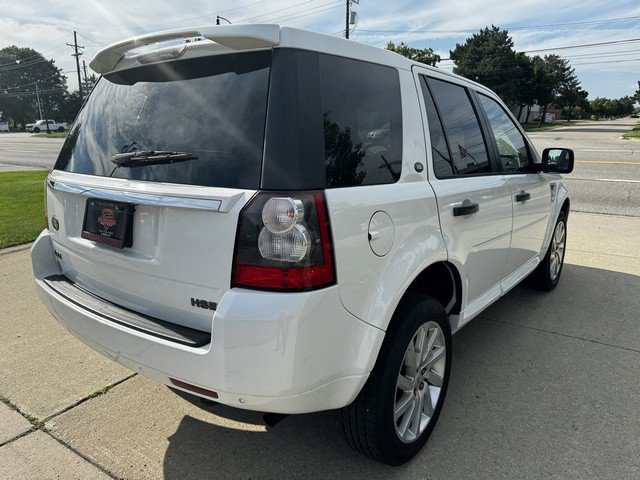 Used 2011 Land Rover LR2 HSE image 5