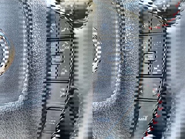 New 2025 Toyota Prius Plug-In Hybrid image 29