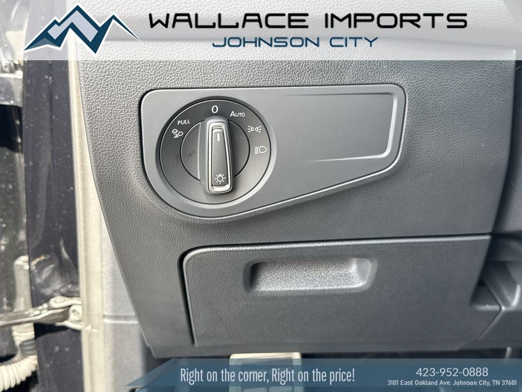 Used 2024 Volkswagen Tiguan SEL R-Line AWD/4WD image 33