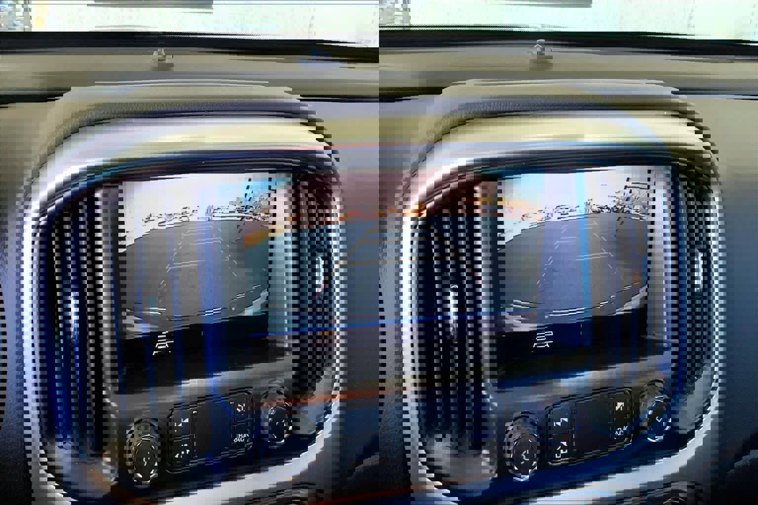 Used 2022 Chevrolet Colorado LT w/ Chrome Appearance Package image 27