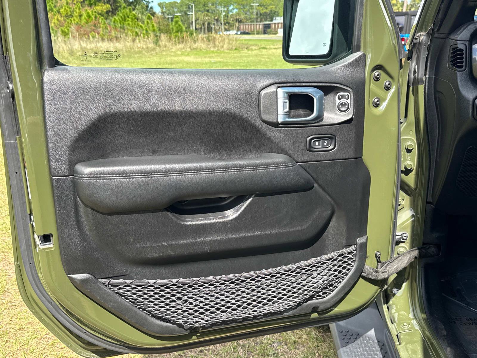 Certified 2021 Jeep Wrangler Unlimited Sahara AWD/4WD image 16