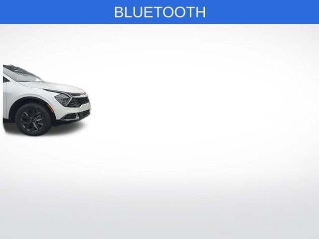 Used 2022 BMW M550i xDrive w/ Executive Package image 2